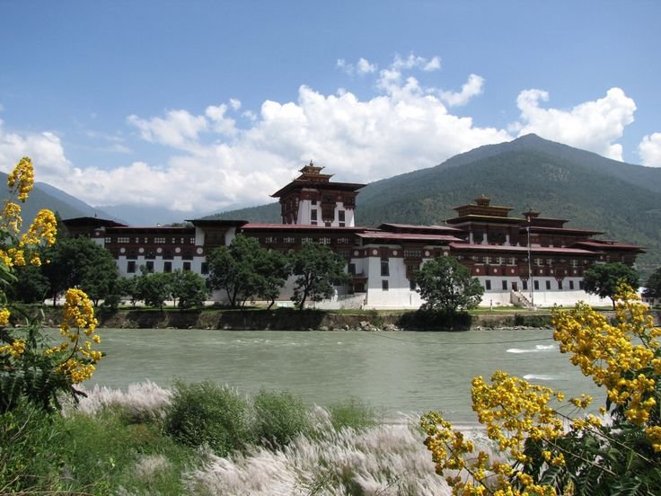 5 - NIGHTS - 4 - DAYS - Bhutan Tour packages